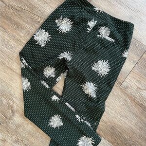 Topshop Green and White Patterned Pants Trousers Size 2
